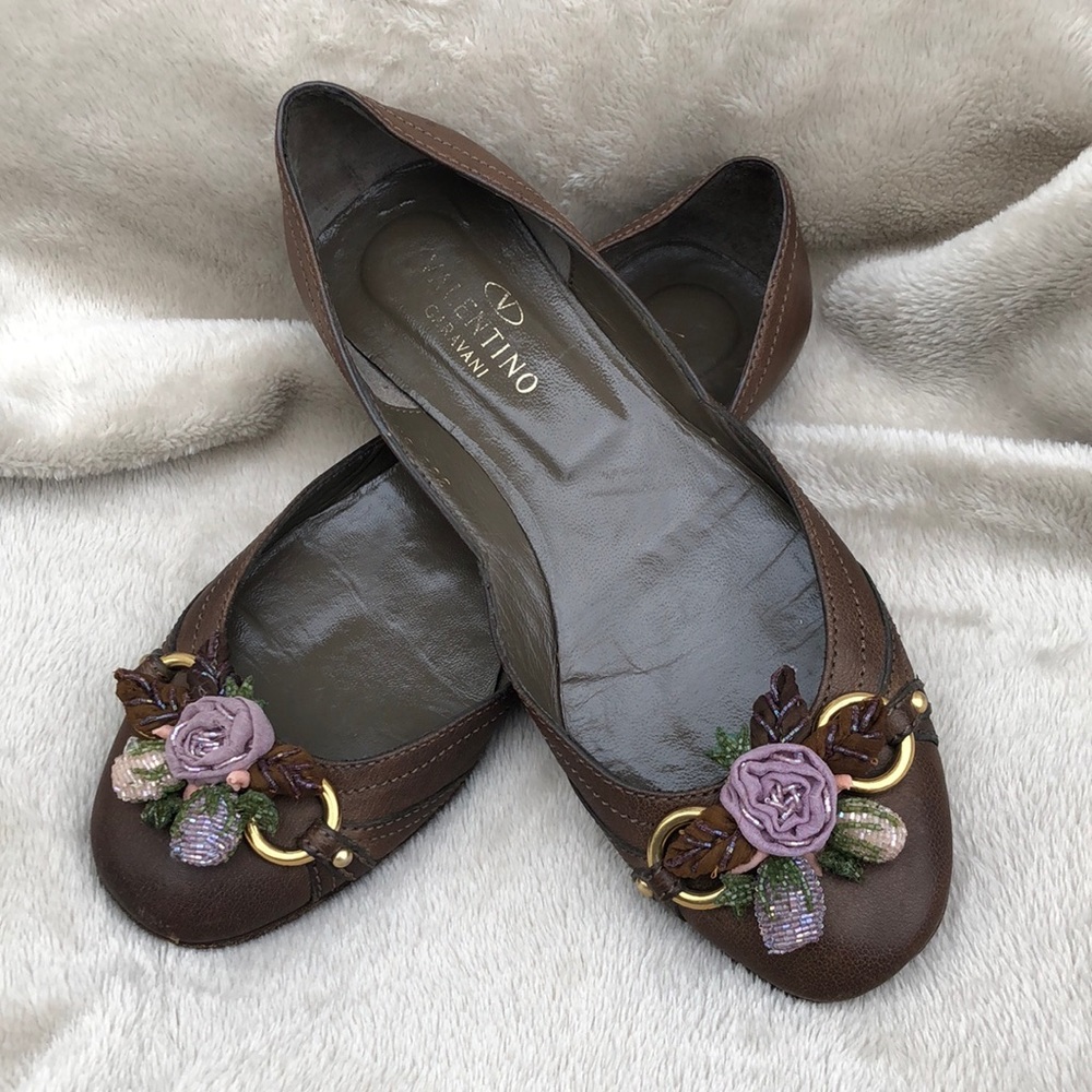 VALENTINO GARAVANI Ballet Flat Embeleshed with Beaded Silk Flowers